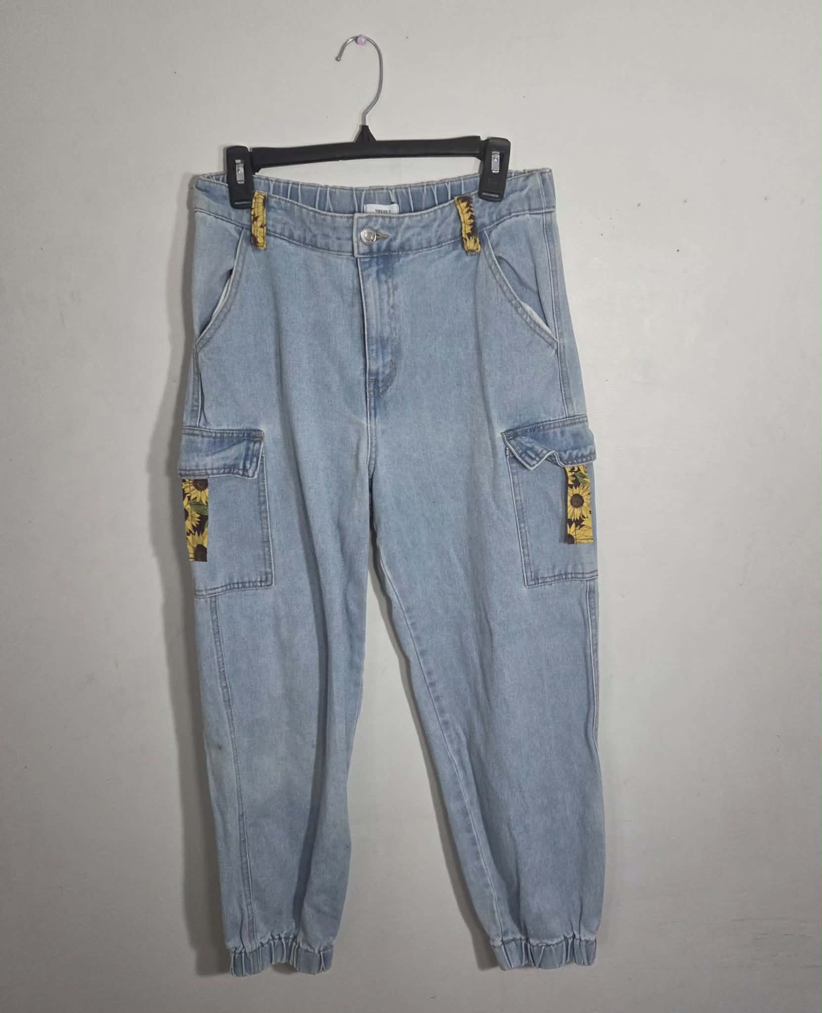 Sunflower Embroidered Comfy Jeans